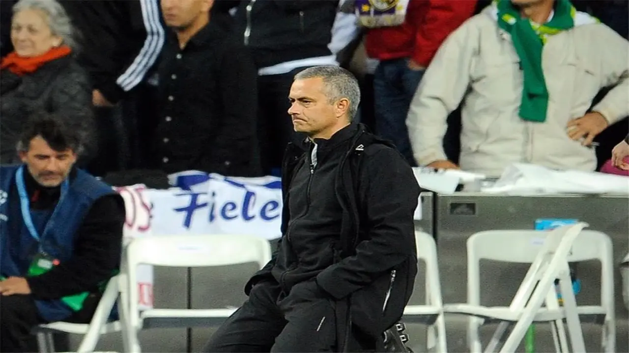 دموع مورينيو المؤثرة.. بكاء بعد هزيمة بايرن وفعل بعد تتويج الدوري